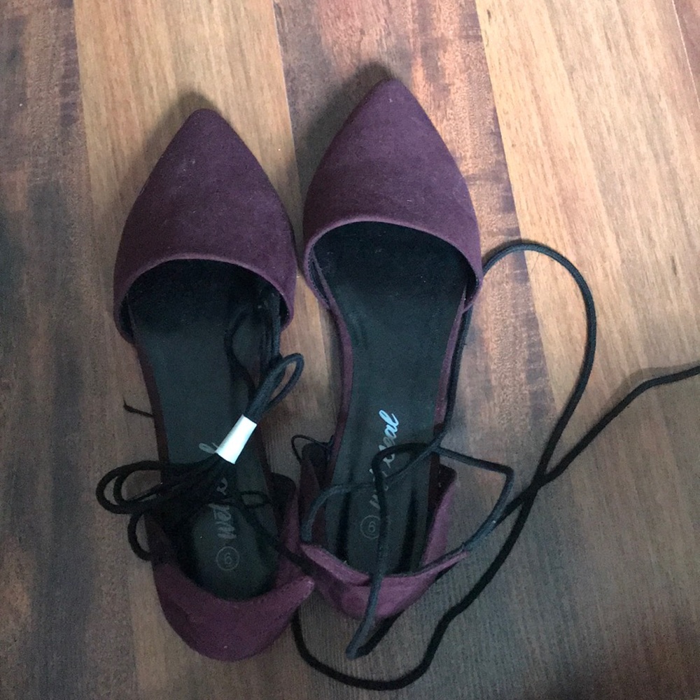 Maroon tie up flats. Brand new